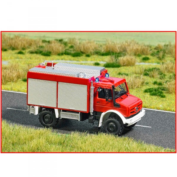 Modelisme HO - Accessoires de décor : Camion citerne de pompiers avec feux clignotants - Busch-BUE5599