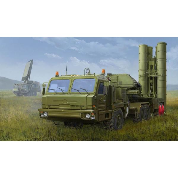 Maquette véhicule militaire : BAZ-64022 russe avec 5P85TE2 TEL S-400 - HobbyBoss-85517