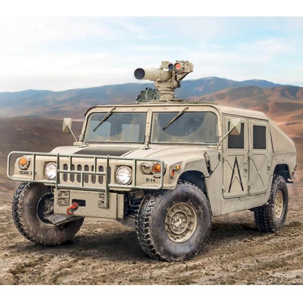 Maquette véhicule militaire : HMMWV M1036 Blindé de remorquage - Italeri-I6598