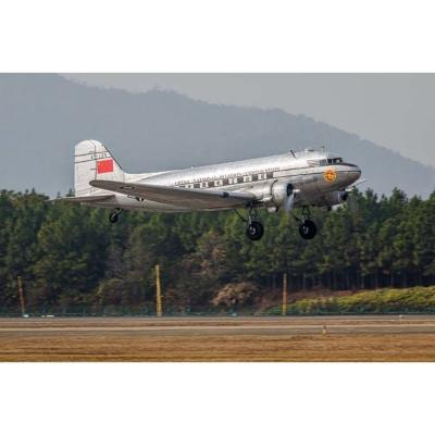 Trumpeter Maquette Avion : Dc-3