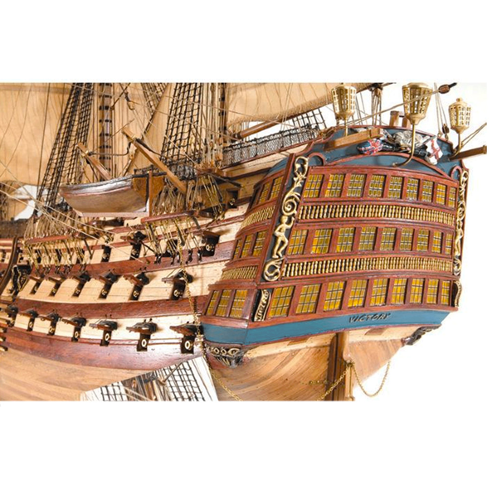 Maquette bateau en bois : H.M.S Victory En Soldes
