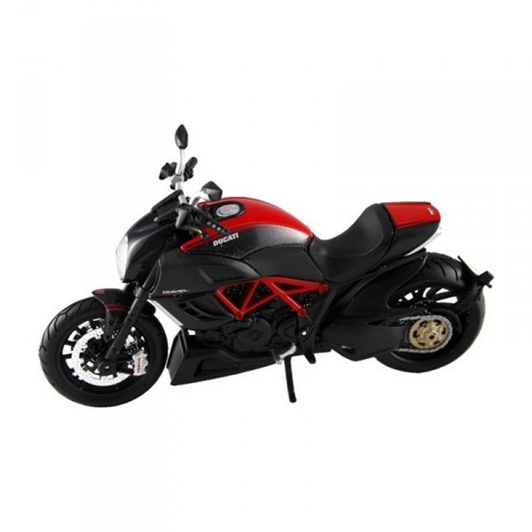 Modèle réduit Moto 1/12 : Ducati Diavel Carbon - Maisto-M34101-16