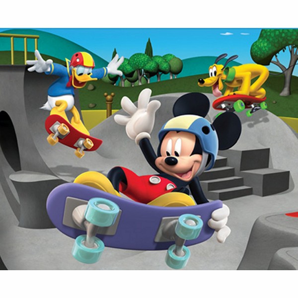 Puzzle 60 pièces : Mickey et ses amis au skate park - MB-A29532