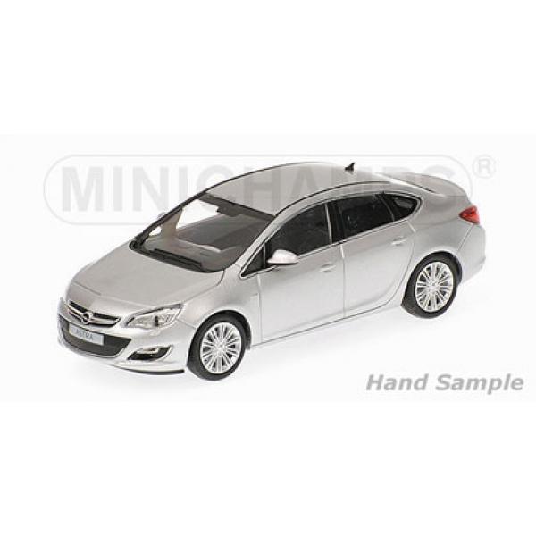 Opel Astra 4 portes 2012 1/43 Minichamps - 410042000