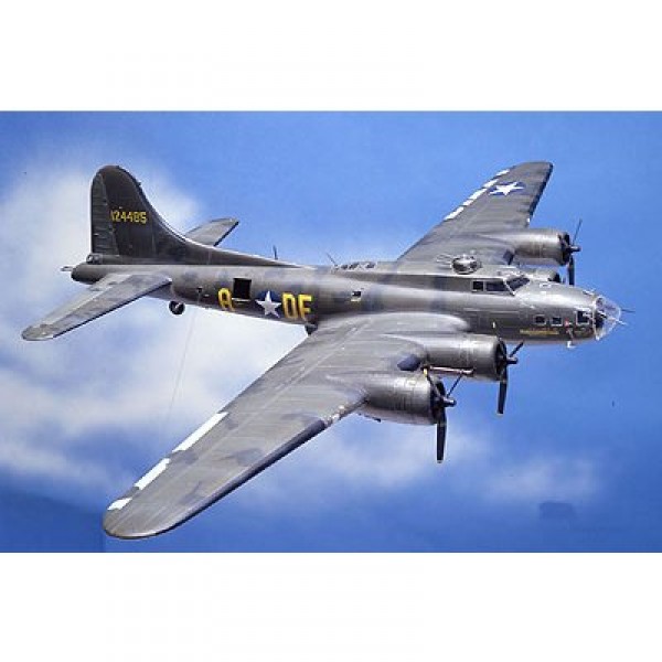 Maquette avion 107 pièces : Forteresse volante B-17F Memphis Belle - Revell-04297