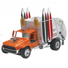 Maquette camion poubelle détourné en véhicule de plage