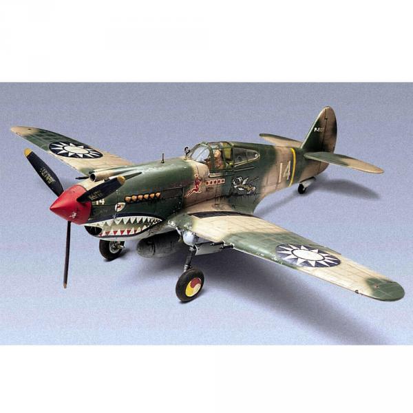 Maquette avion : P-40B Tiger Shark - Revell-15209