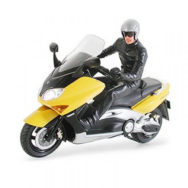 Maquette Moto : Yamaha TMax with Rider Figure - Tamiya-24256