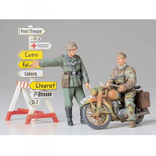 Maquettes et Figurines Militaires : Ensemble d'auxiliaires de police pour motocyclistes allemands - Tamiya-35241