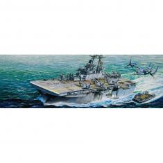 Maquette bateau : USS Wasp LHD-1