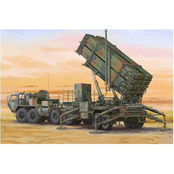 Maquette véhicule militaire : M983 HEMTT et M901 lancement MIM-104F Patriot SAM - Trumpeter-07157
