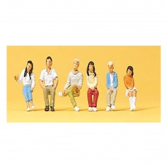 HO model making: Figurines: Young seated