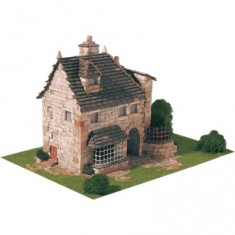 Ceramic model: English house