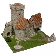 Maqueta de cerámica: torre medieval