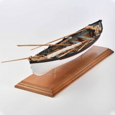 Schiffsmodell aus Holz: Walfänger
