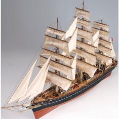 Wooden ship model: Cutty Sark Tea Clipper