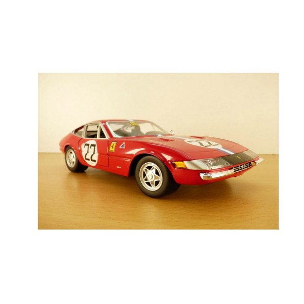 Modèle réduit de voiture de Collection : Ferrari 365 GTB4 - Echelle 1:24 - Burago-26303