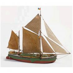 Wooden ship model: Will Everard