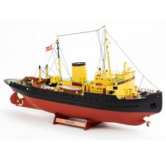 Wooden boat model: Elbjorn Icebreaker