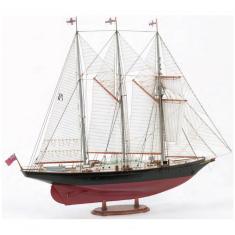 Schiffsmodell aus Holz: Sir Winston Churchill