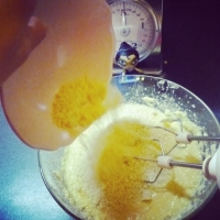 La galette des rois poire, chocolat, amandes. - Image n°4