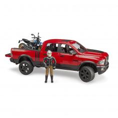 RAM 2500 Power Wagon Pick-up Fahrzeug mit Ducati Desert Sled und Co