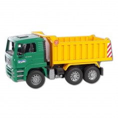 Man dump truck