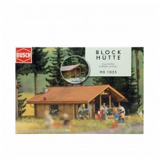 HO model: wooden chalet