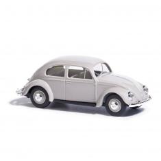 HO model vehicle: gray Volkswagen Beetle with oval window