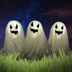 3 fantasmas iluminados con LED para el jardín