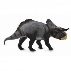 Dinosaur Figurine: Nasutoceratops