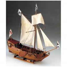 Modellschiff aus Holz: Yacht d'Oro