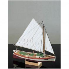 Modellschiff aus Holz: Flattie