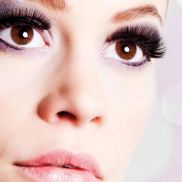 Pair of False Eyelashes - Black - 01600