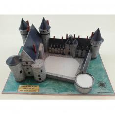 Maquette en carton : Château de Sully sur Loire