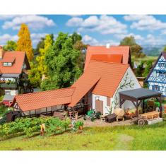 HO model : Farm building with accessories