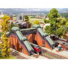 N-Modellbahn : Fußgängerbrücke