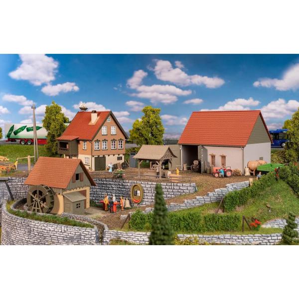 HO Model Railway: Promotional Set: In the Country - Faller-F190079