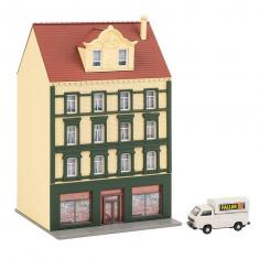 Model N : Townhouse with model shop