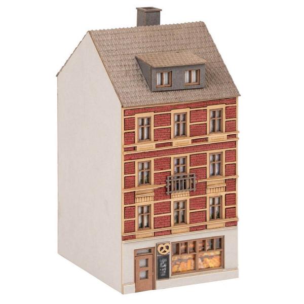 Modelo Z: Casa de pueblo con panadería - Faller-F282792