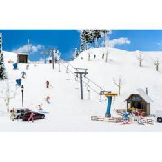 Decor: Ski lift box with kiosk - Period IV