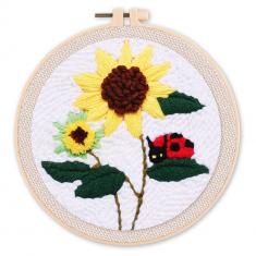 Punch Needle Marienkäfer auf einer Sonnenblume