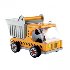 Dump truck