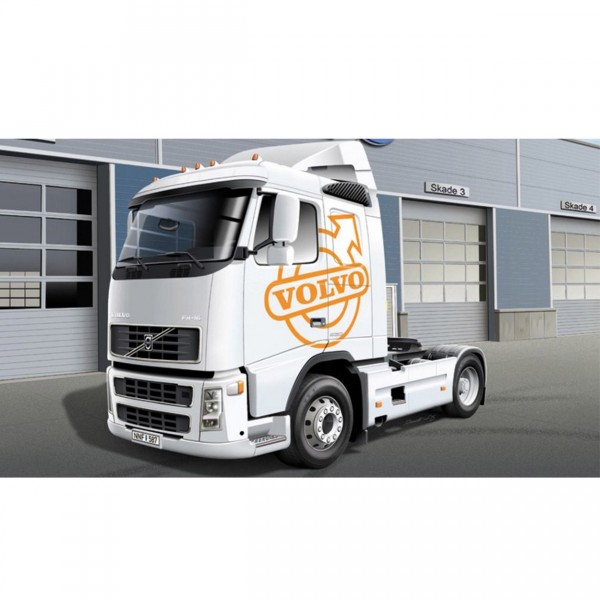 Maquette camion : Volvo FH16 520 Sleeper Cab - Italeri-3907