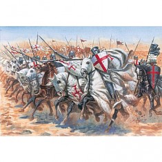 Medieval figurines: Templars: 15 horsemen