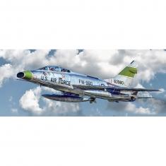 Flugzeugmodell: F-100F Super Sabre