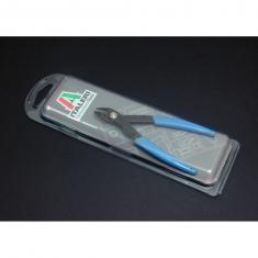 Model accessory: Cutting pliers