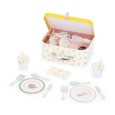 Tea set in Mamie Soleil suitcase