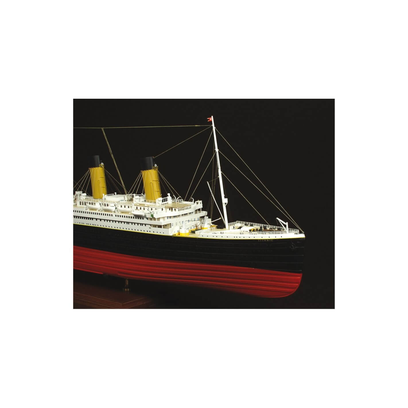 Maquette du Titanic en bois préfabriquée pour colllectionneurs