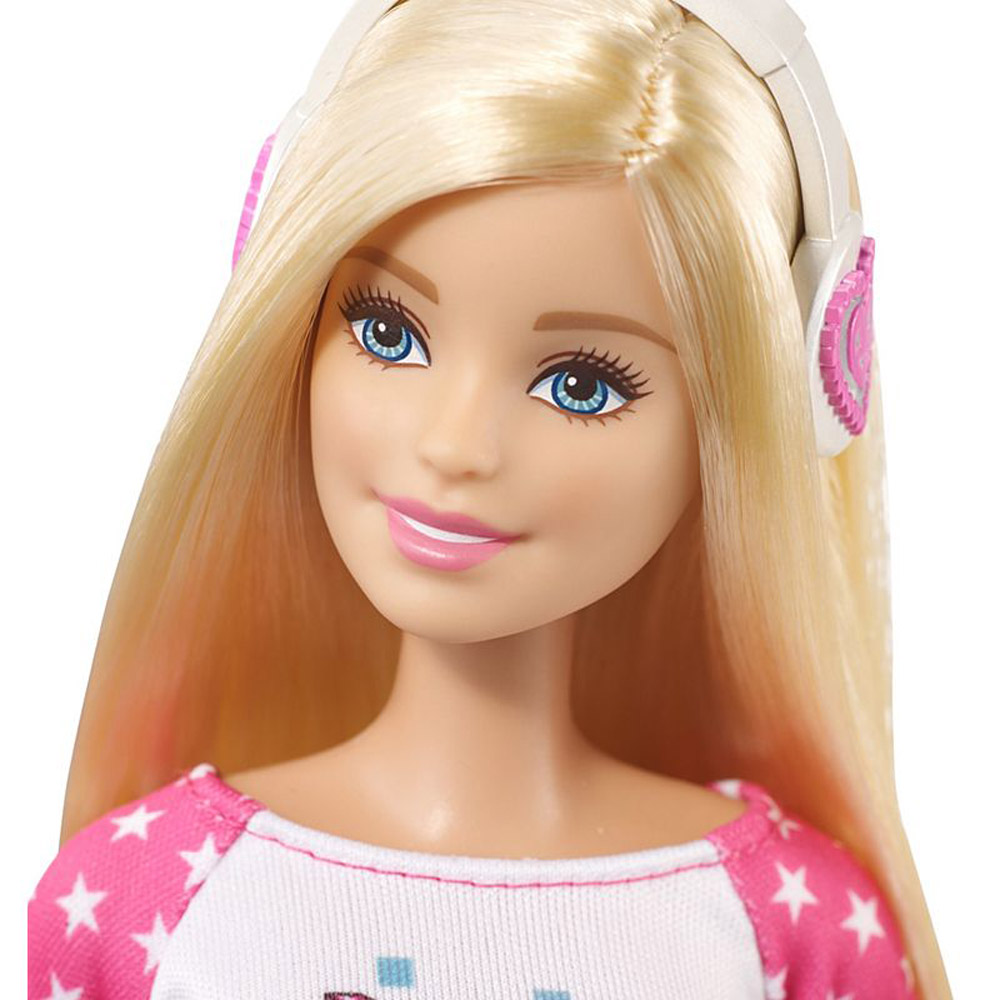 Barbie développeuse de jeux vidéo